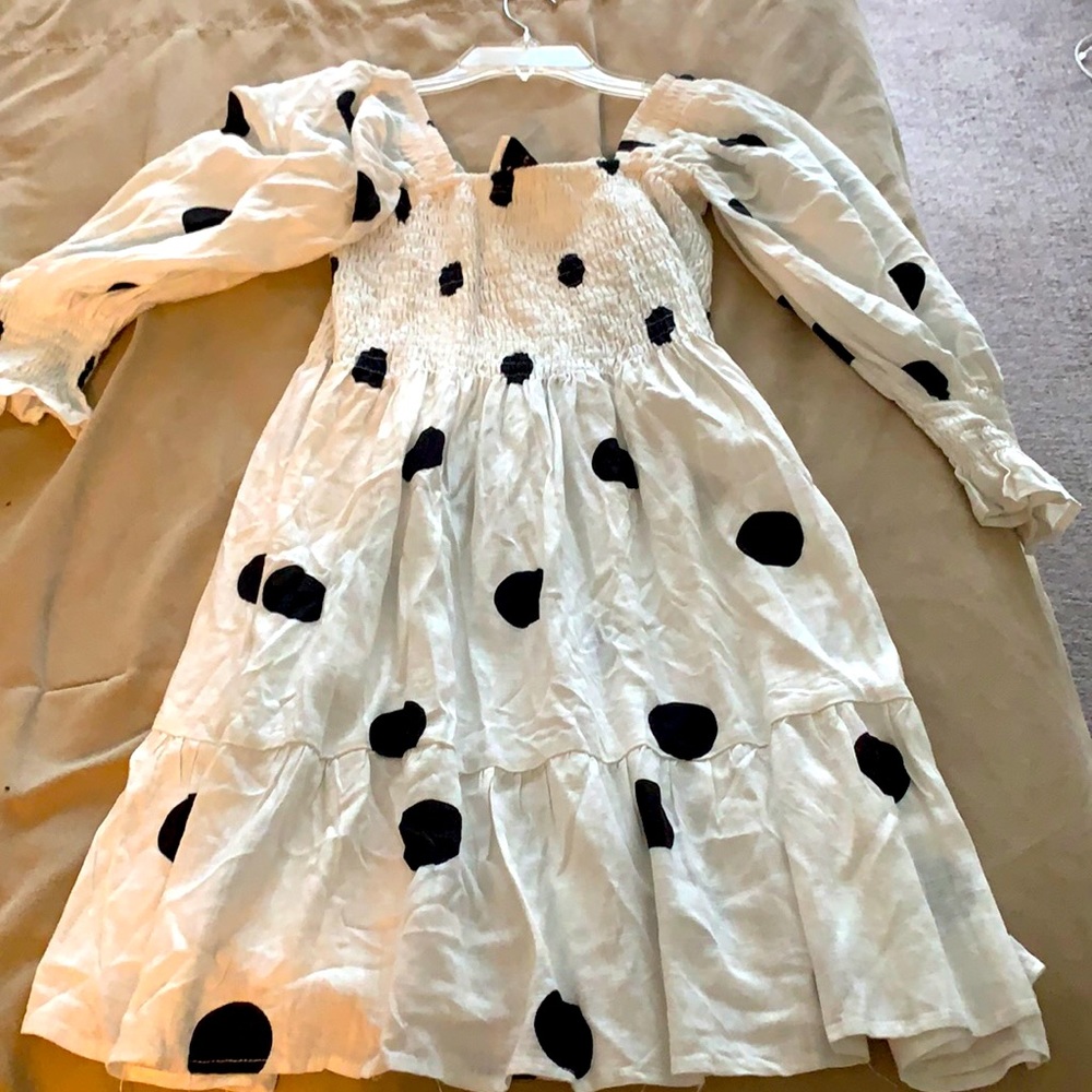 Dress - Picture 1 of 2